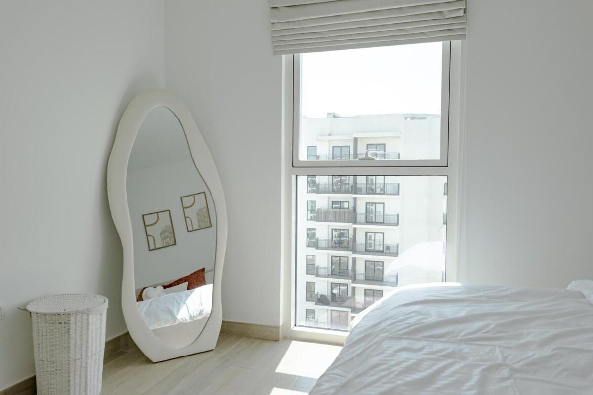 Sym Vista Waters Edge Abu Dhabi